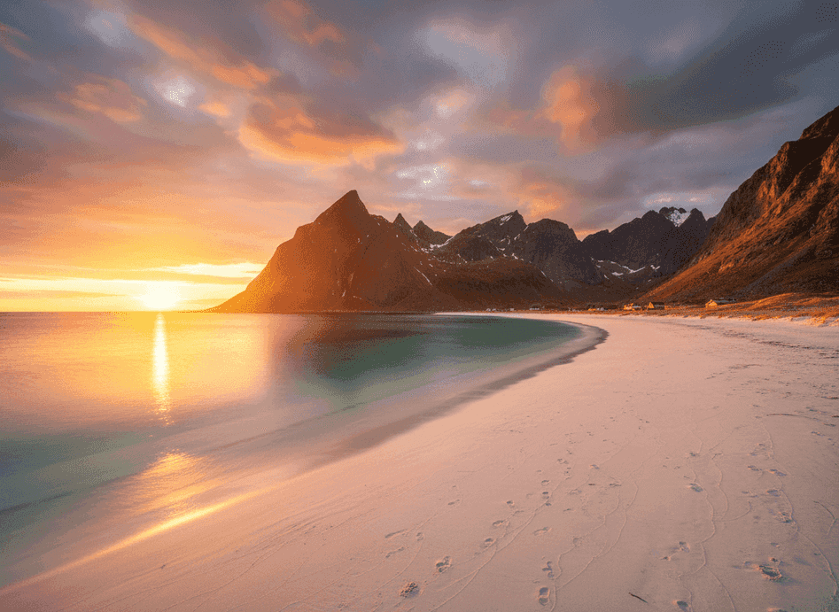 Flakstadøy Midnight Beach – Swimming Under the Night Sun