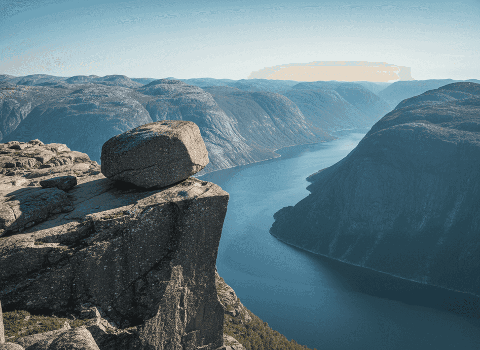 Kjeragbolten Secret Approach